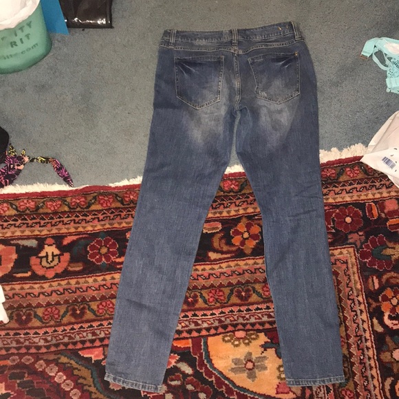 Women’s Cabi jeans - Picture 3 of 7